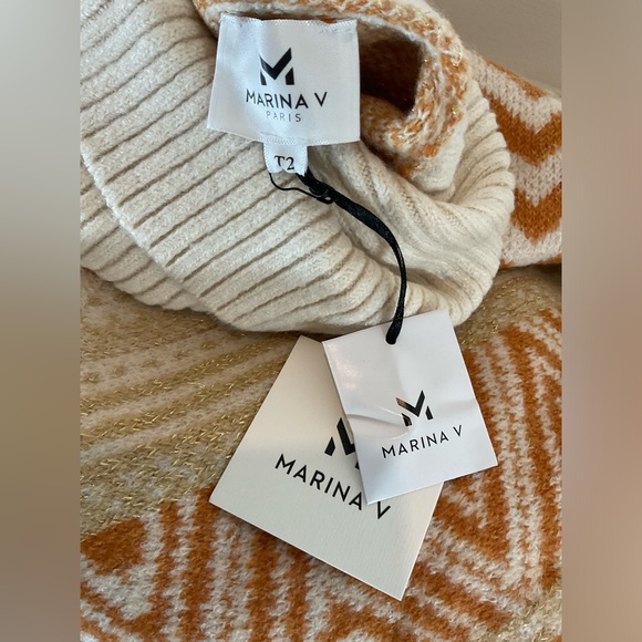 MARINA V PARIS PONCHO - Picture 9 of 10